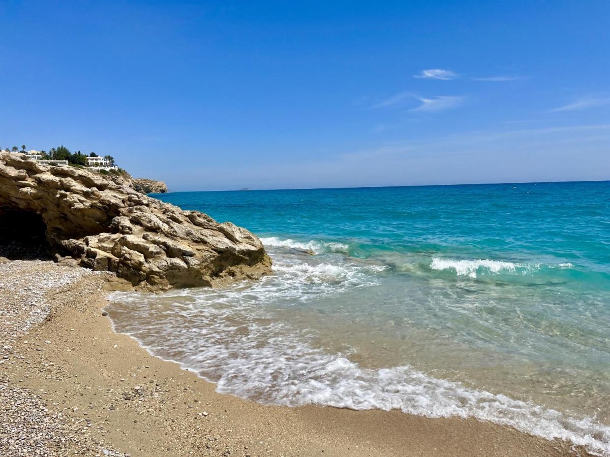 Luxe Beach Three By Gloove Apartment Villajoyosa Bagian luar foto